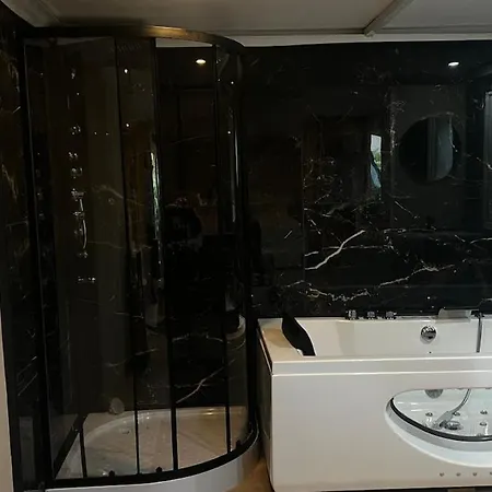 Evasion Balneo Ferienhaus